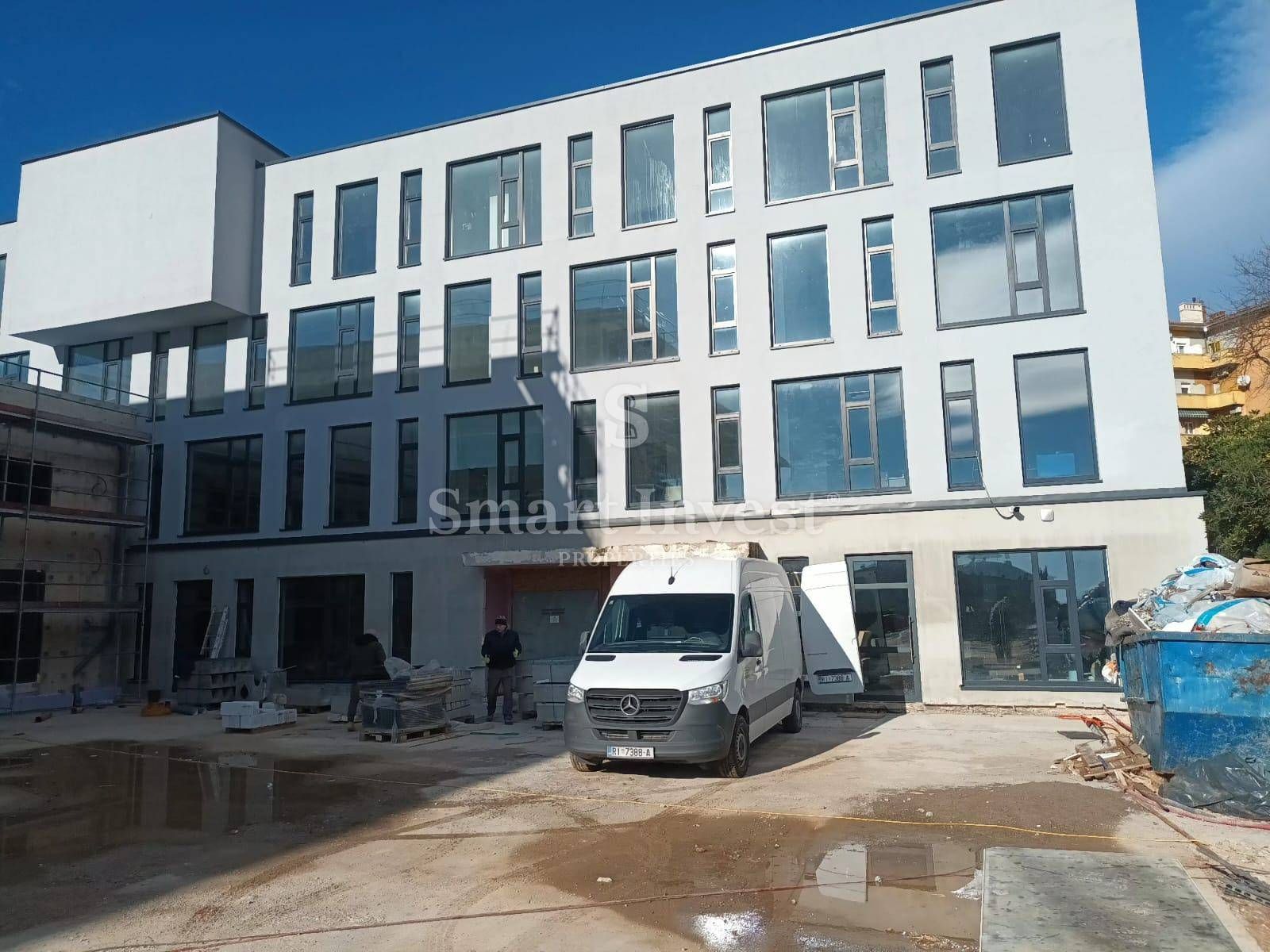 ŠKURINJE, poslovni prostori za uslužne djelatnosti, najam - cover