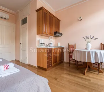 OPATIJA - CENTAR, garsonijera od 25 m2 za dugoročni najam - cover