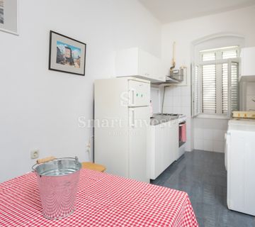 BELVEDER, stan 3S+DB, pogled na more, okućnica 60 m2 - cover