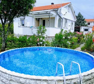 KRK, samostojeća kuća s bazenom - cover