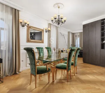 OPATIJA, raskošan penthouse u staroj vili s parkingom, za dugoročni najam - cover