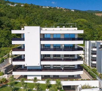 OPATIJA, stan 2S+DB s pogledom na more u novogradnji s bazenom (P2) - cover