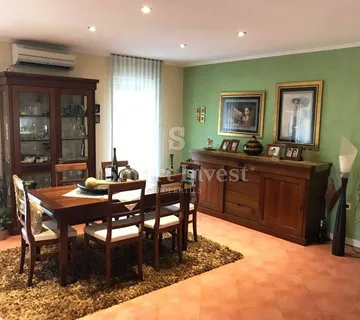 BRESTOVICE - KASTAV, vrhunski opremljena etaža od 295 m2 - cover