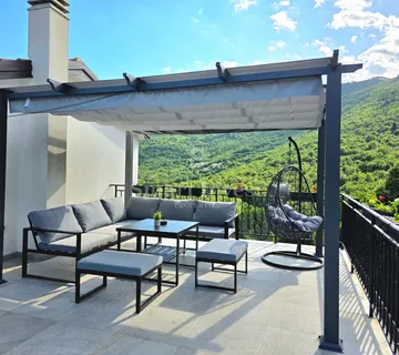 BRSEČ, dvojna kuća od 130 m2 u blizini mora - cover