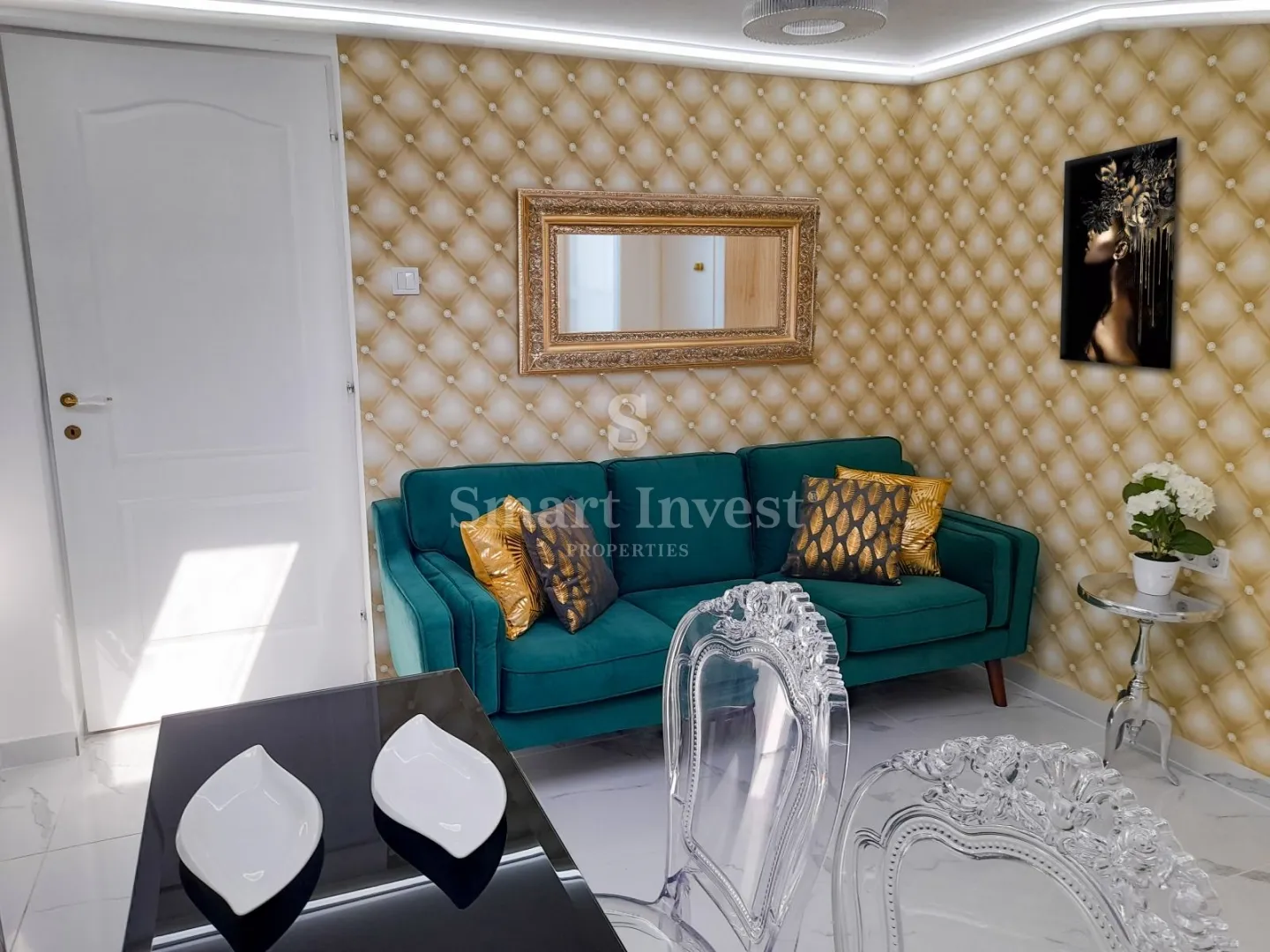 OPATIJA - CENTAR, novouređen stan 3S+DB u vili 1. red do mora - cover