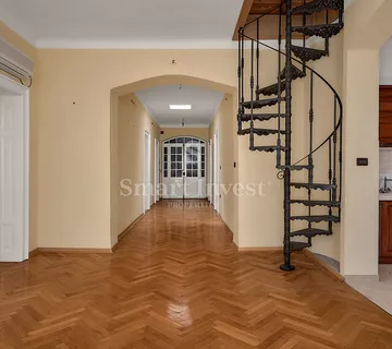 OPATIJA - CENTAR, stan od 189 m2 s pogledom i parkingom - cover