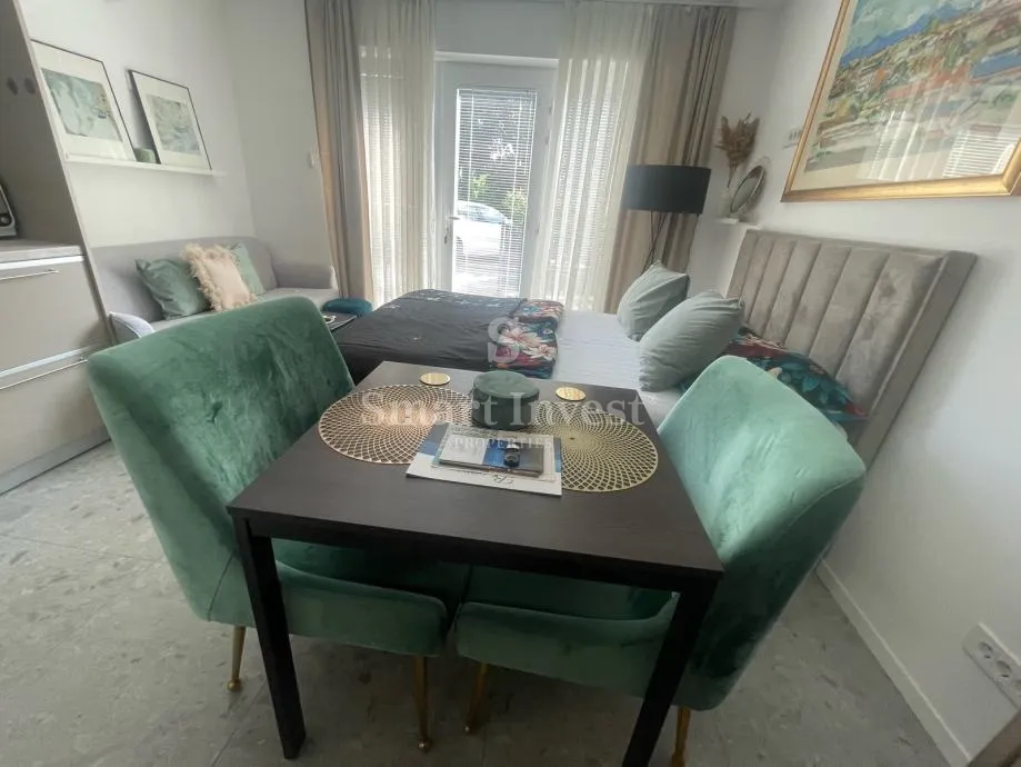 OPATIJA, novoadaptiran stan u vili s bazenom i parkingom, 31 m2 - cover