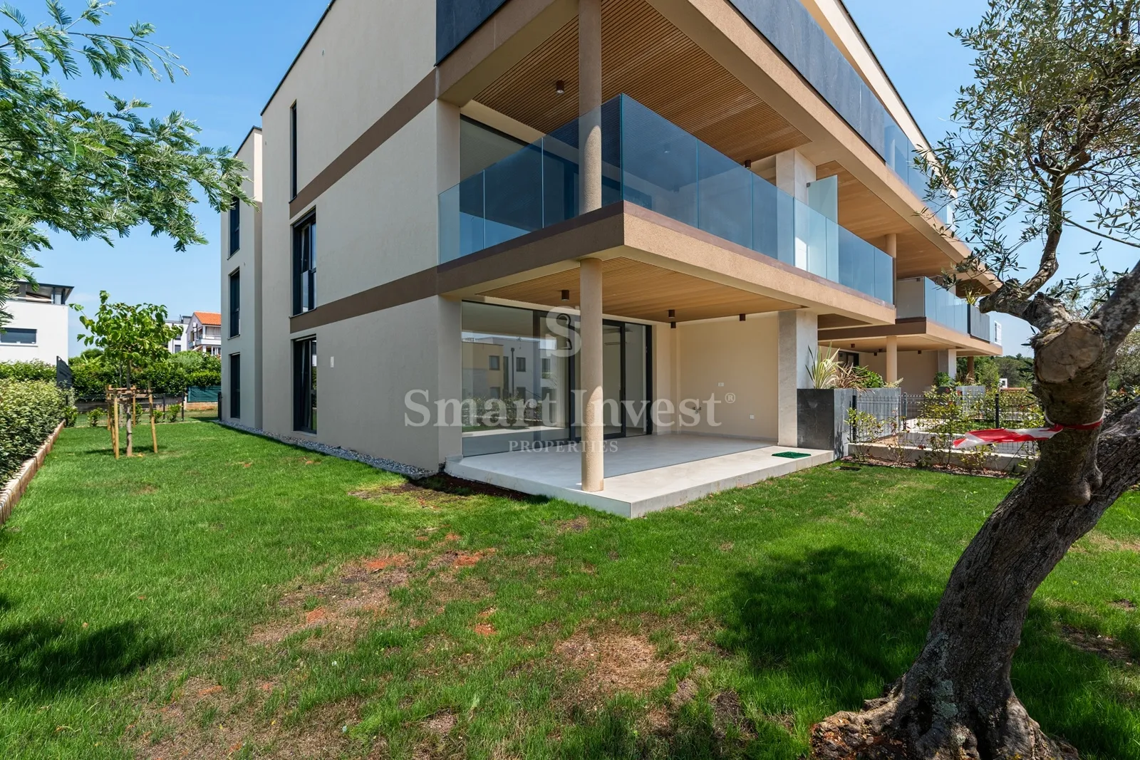 NOVIGRAD, moderan stan od 115.49 m2 s pogledom na more - cover