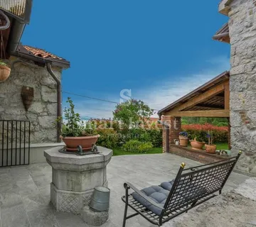 POLJANE, dvije prekrasne kamene kuće s pogledom na more - cover