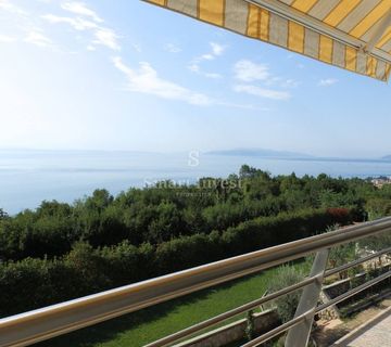 OPATIJA, dvoetažni stan s balkonom i parkingom - cover