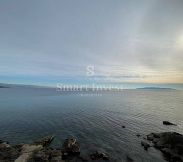 OPATIJSKA RIVIJERA, stan od 101 m2, prvi red do mora - cover