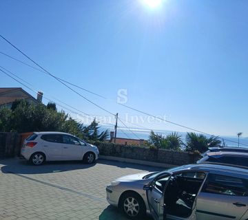 VOLOSKO, kuća sa 4 stana i lijepom okućnicom - cover