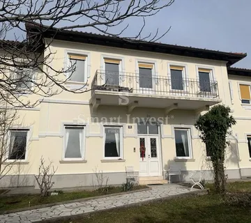 OPATIJSKA RIVIJERA - MATULJI, stara villa od 370 m2 - cover