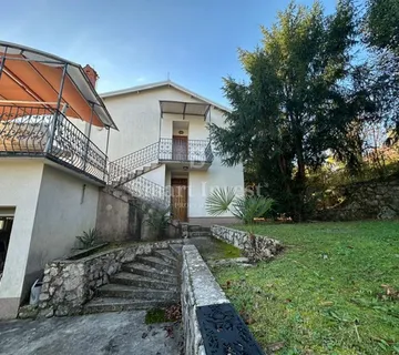 OPRIĆ - IKA, kuća s pogledom na more i okućnicom - cover