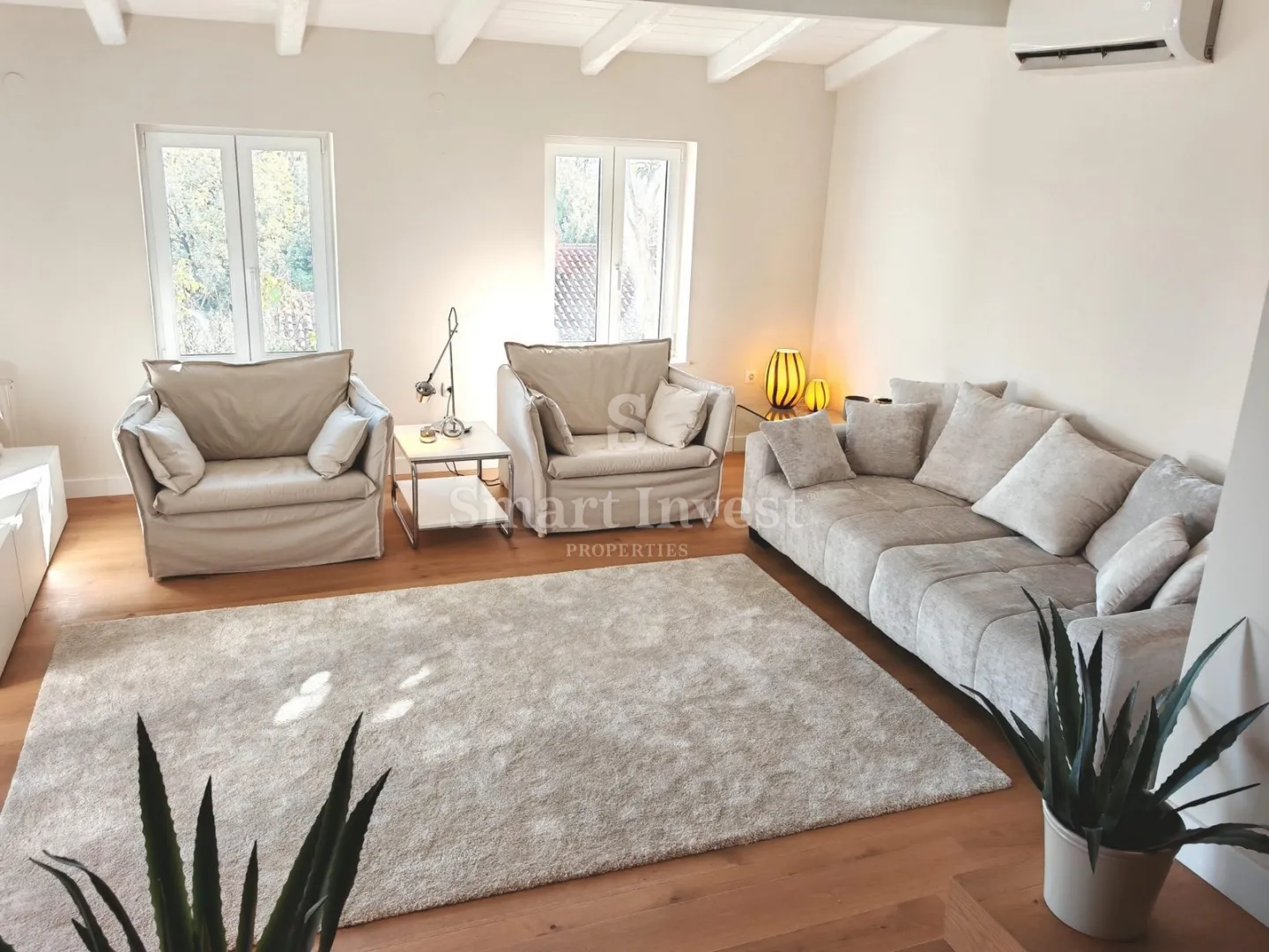 MATULJI, prekrasna obiteljska kuća u blizini centra - cover