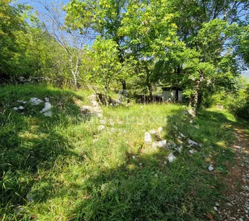 OPATIJA, građevinsko zemljište s pogledom na more na mirnoj lokaciji - cover