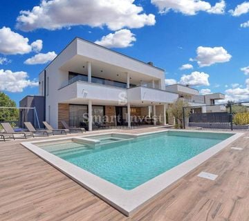 FAŽANA okolica, moderna vila s bazenom u blizini mora i plaža - cover