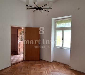 OPATIJA, ekskluzivno, etaža u prizemlju vile, 140 m2, 50 m od mora - cover
