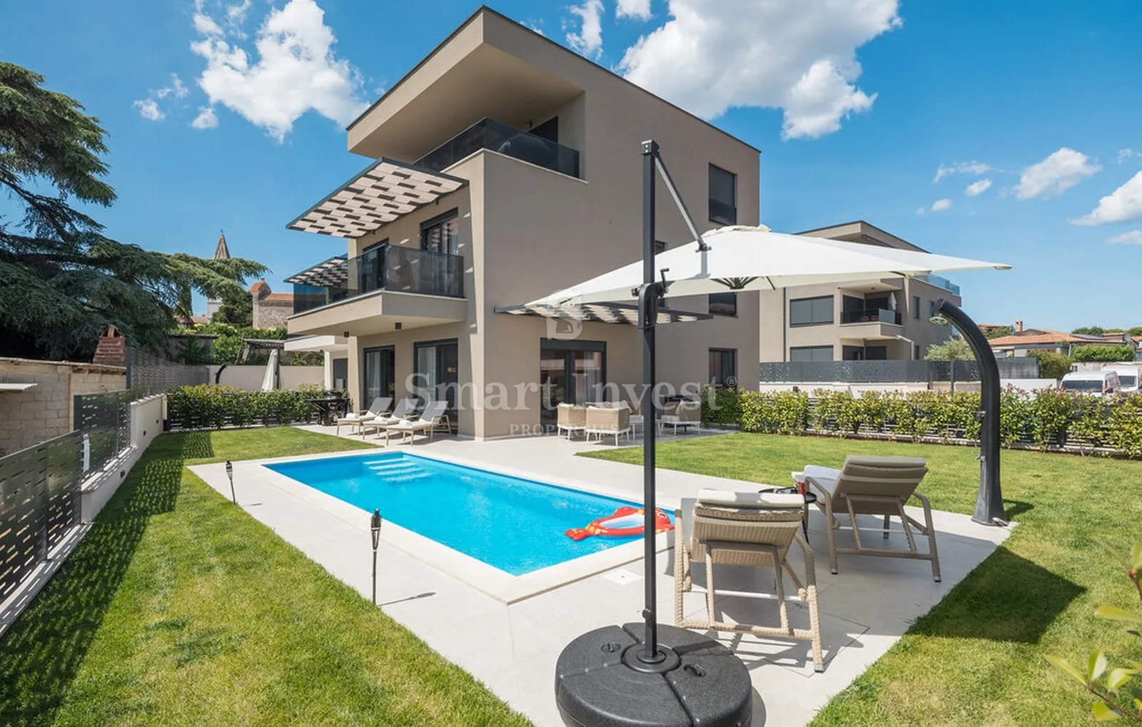 POREČ, luksuzni stan 3S+DB s bazenom i vrtom u novogradnji, prodaja (S2) - cover