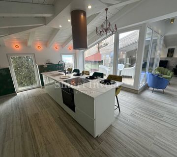 TURNIĆ - RIJEKA, penthouse za najam! - cover