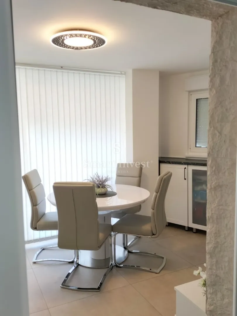 IKA, lijepo uređen stan od 30 m2 s parkingom, u blizini mora! - cover