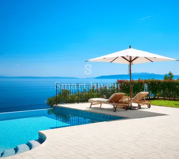 IČIĆI, ekskluzivna vila s bazenom i panoramskim pogledom na more - Ičići, Opatija