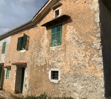 BRSEČ,  starina za adaptaciju sa pogledom od 220 m2 - cover