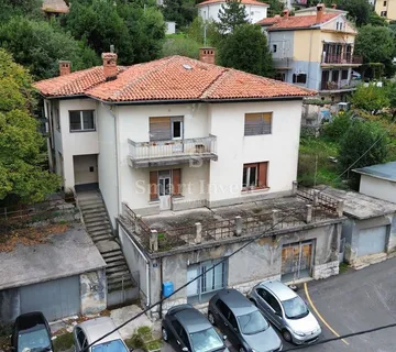 BULEVARD, samostojeća kuća s okućnicom i pogledom na more - cover