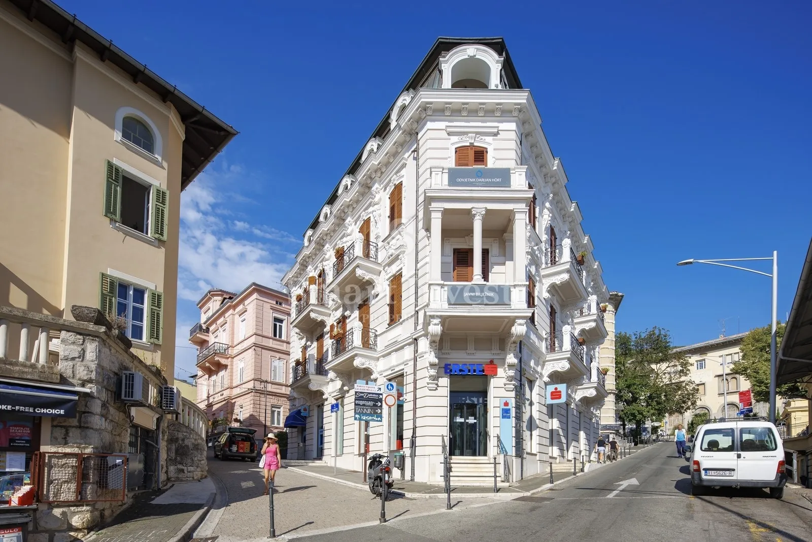 OPATIJA, luksuzno uređen stan s balkonom u staroj vili (S2) - cover