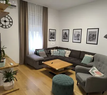 RIJEKA - CENTAR, luksuzan stan 5S+DB u zgradi s liftom