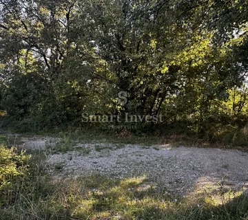 MATULJI, zemljište od 835 m2 za izgradnju kuće - cover