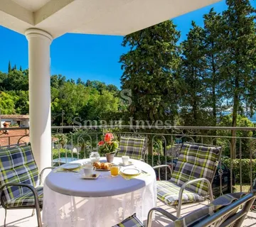 OPATIJA, stan 1S+DB s balkonom, parkingom i pogledom na more *EKSKLUZIVNO SAMO KOD NAS* - cover