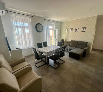 OPATIJA, uređen stan s pogledom na more u strogom centru - cover