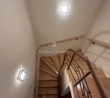 OPATIJA, stan 3S+DB s parkingom u blizini centra  - cover