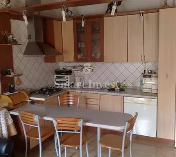 OPATIJA - STROGI CENTAR, stan od 168 m2, 4S+DB, s parkingom