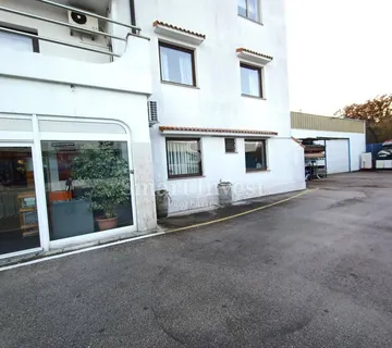 MARINIĆI, poslovni prostor površine 503 m2 - Marinići, Viškovo