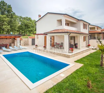 POREČ - okolica, PREKRASNA VILA S BAZENOM I POGLEDOM NA MORE - cover