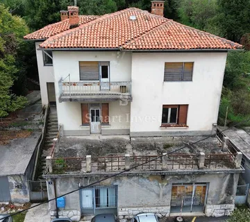 BULEVARD, samostojeća kuća s okućnicom i pogledom na more - cover
