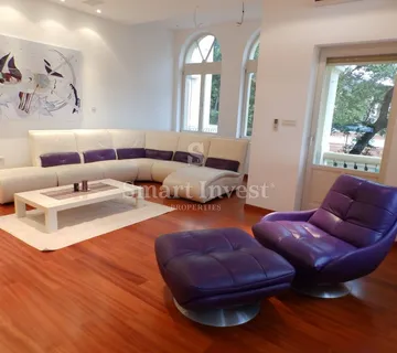 OPATIJA - CENTAR, vrhunski opremljen stan od 138,76 m2 s garažom!