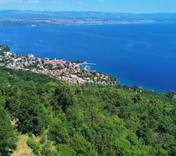 LOVRAN - okolica, zemljište s pogledom na more i građevinskom dozvolom za vilu - cover