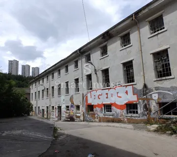 RIJEKA - CENTAR, prodaje se hala od 10.000 m2