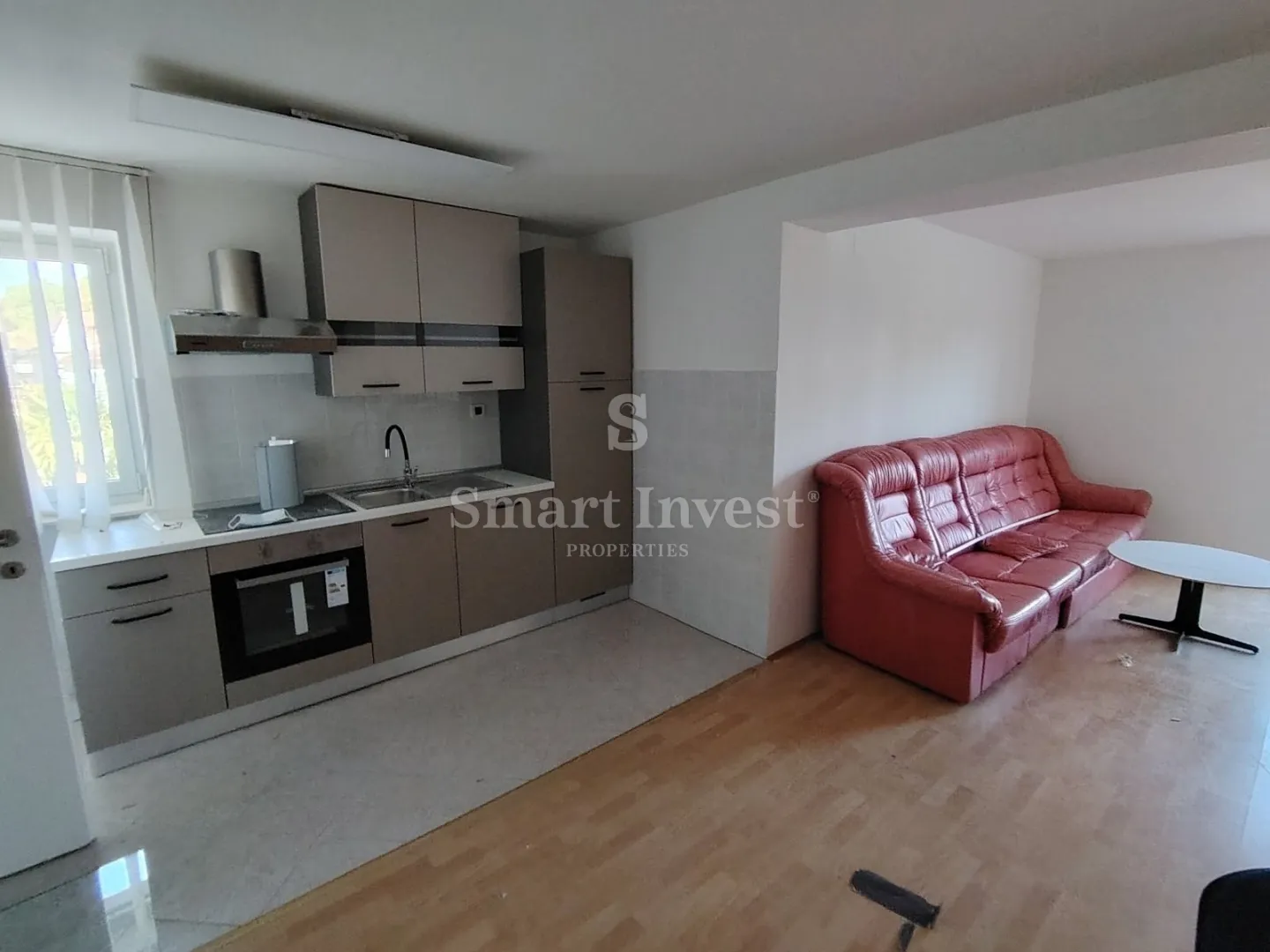 JURDANI, stan ili poslovni prostor na odličnoj lokaciji - cover