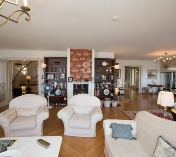 OPATIJA, iznajmljuje se ekskluzivna vila u samom centru - cover