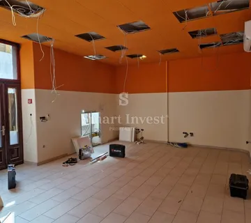 RIJEKA - CENTAR, poslovni prostor na frekventnoj lokaciji