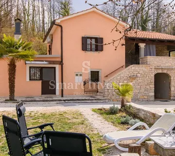 ISTRA - GRAČIŠĆE, prekrasno renovirana kamena kuća - cover