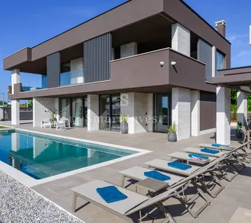 KRNICA, nova moderna vila s bazenom - cover