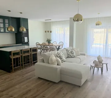 LOVRAN, luksuzna novogradnja s bazenom blizu mora! - cover