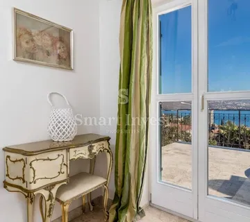 OPATIJA, iznajmljuje se ekskluzivna vila od 240 m2 *SAMO U NAŠOJ PONUDI* - cover