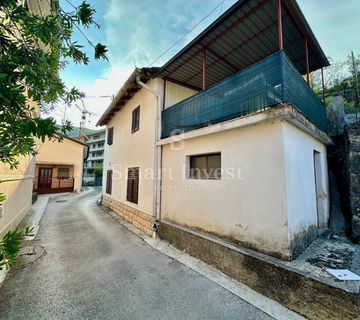 OPATIJA, manja primorska kuća blizu centra - cover