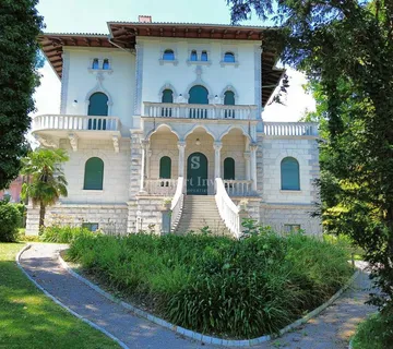 Opatija, Stara Austrougarska Vila Uz More